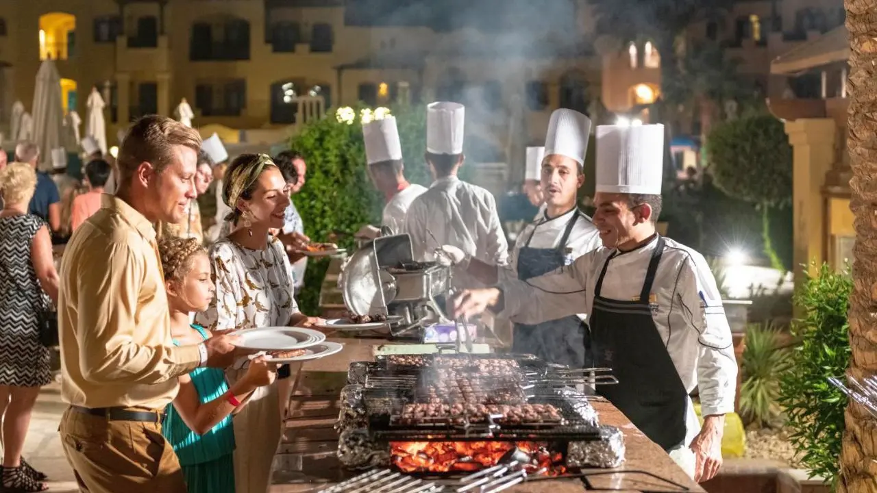 الفندق ثري كورنرز ريحانة - الجونة